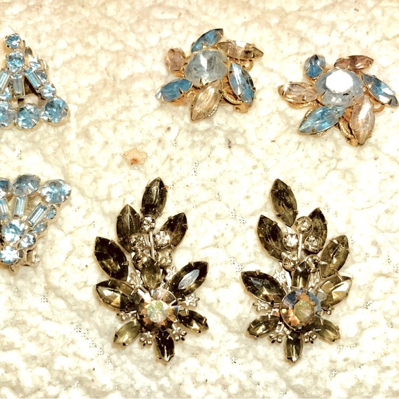 3 pairs vintage clip on ladies earrings . - Picture 1 of 1